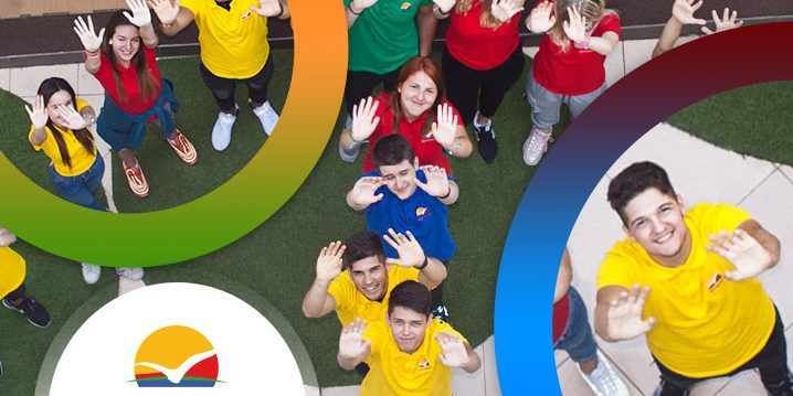 SGPeaceFI Interantional School Savremena's students forming peace sign